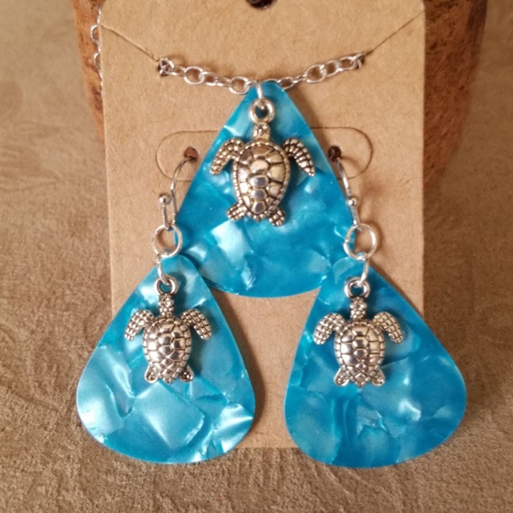 NEW guitar pick earring and necklace set.